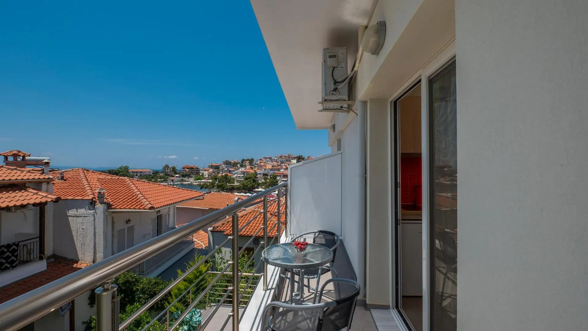 ** Hotel de apartamente Sunshine Apartments Neos Marmaras Grecia
